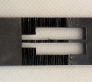 101-37602 - NEEDLE PLATE 1/4 LH-1152